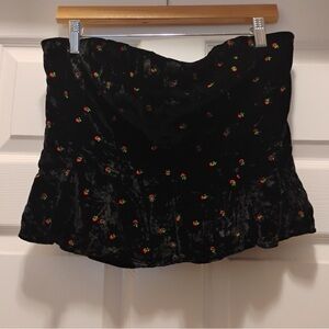 Free People Black Velvet Strawberry Embroidered Strapless Tube Top Size L